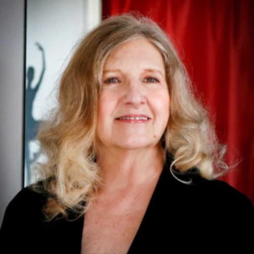 Jimelle Suzanne brand logo